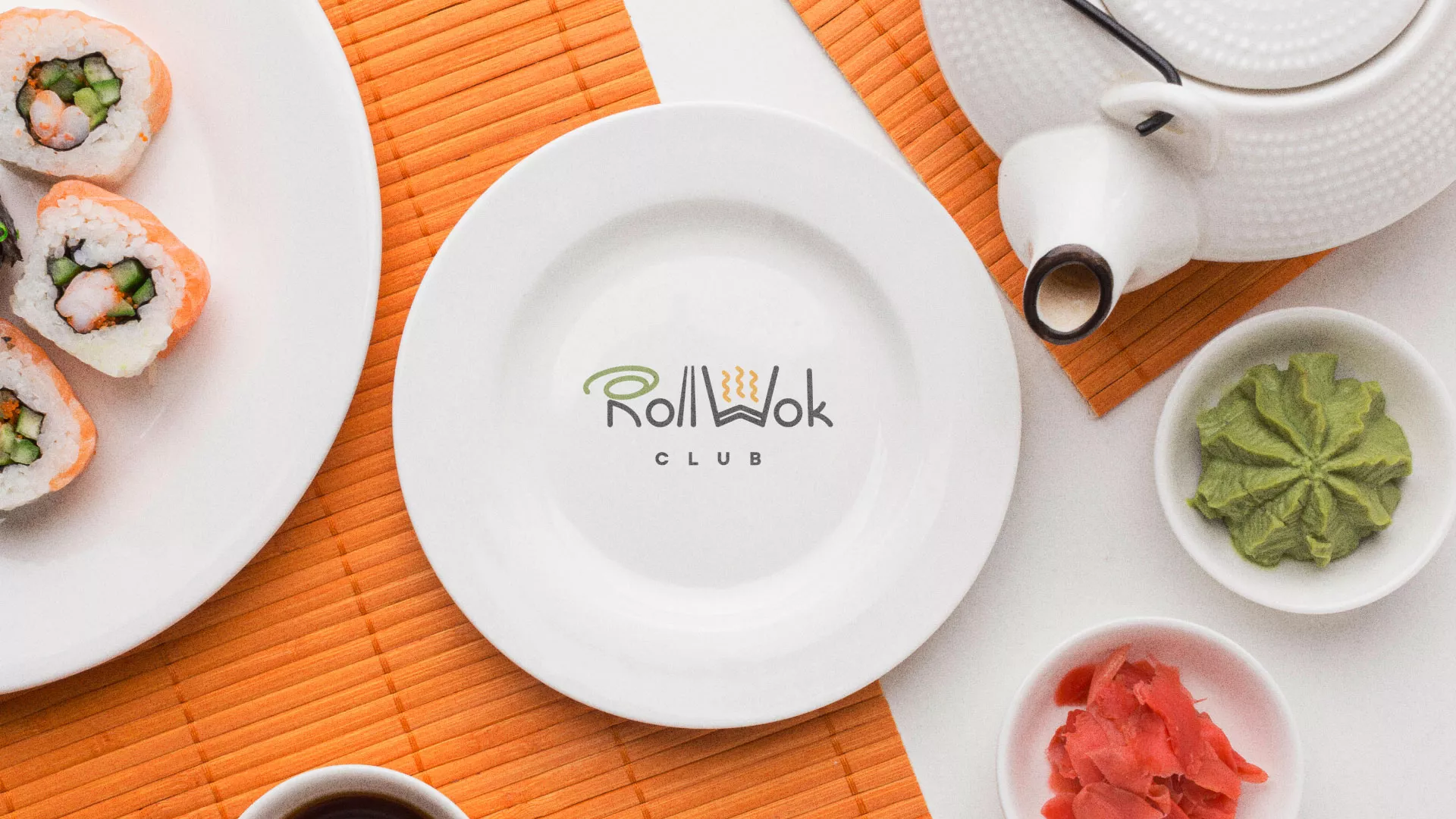 Разработка логотипа и фирменного стиля в Дмитриеве для суши-бара «Roll Wok Club» Разработка логотипа и фирменного стиля в Дмитриеве для суши-бара «Roll Wok Club»